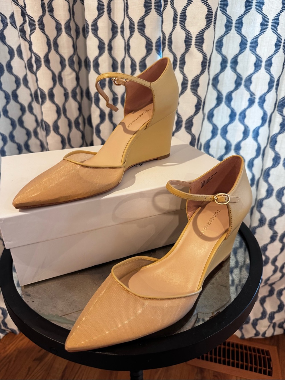NIB Tuckernuck Mesh Darcy Wedges Sz 8.5